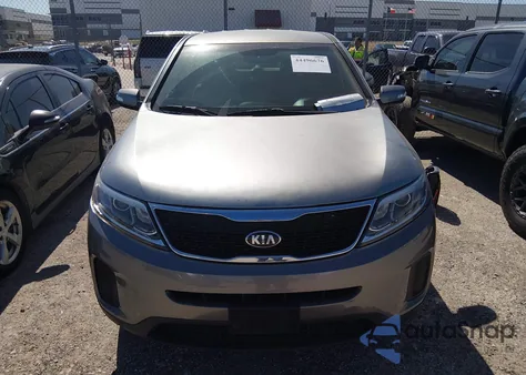 2015 Kia Sorento Lx z USA, uszkodzony, nr VIN 5XYKT3A66FG591944